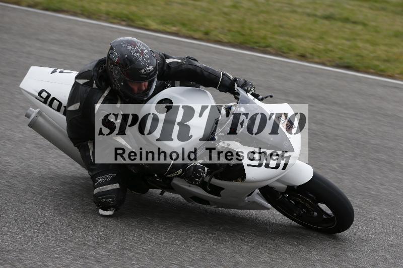 /Archiv-2024/13 22.04.2024 Plüss Moto Sport ADR/Freies Fahren/901